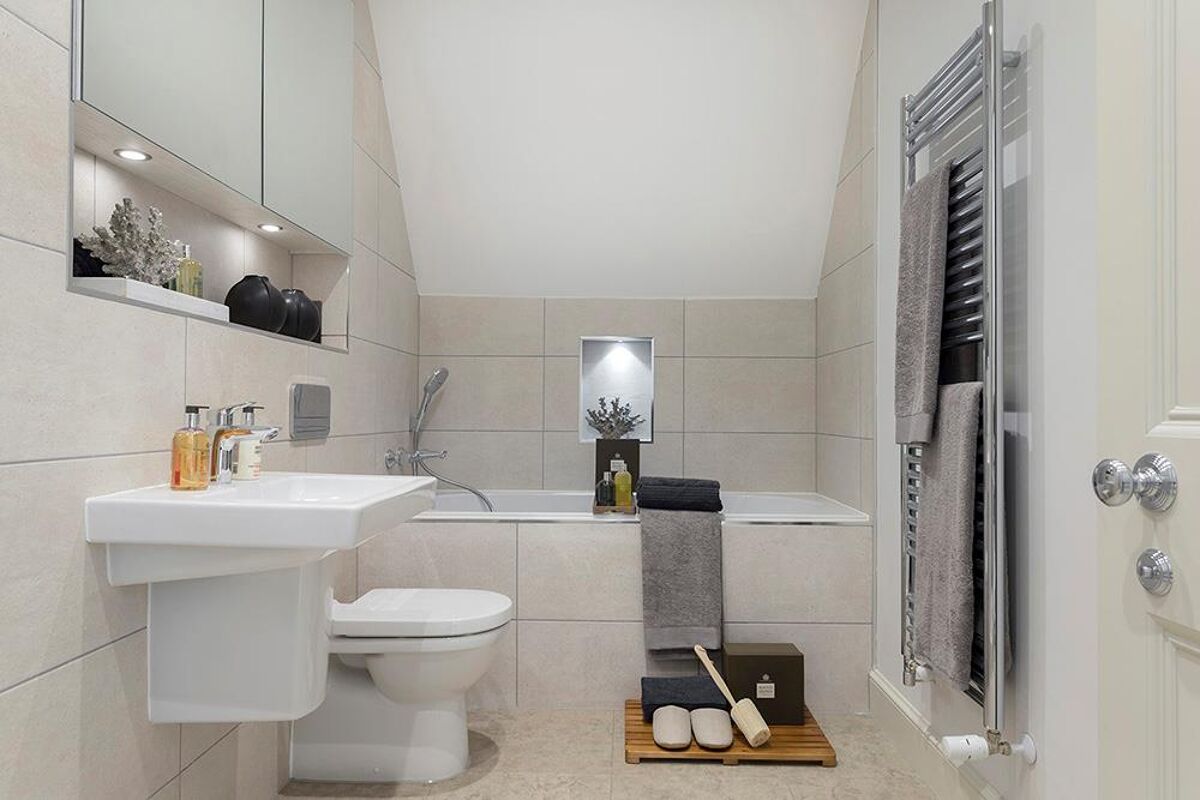 flat for sale in Haseley Manor, Hatton, Warwick, Warwickshire, CV34