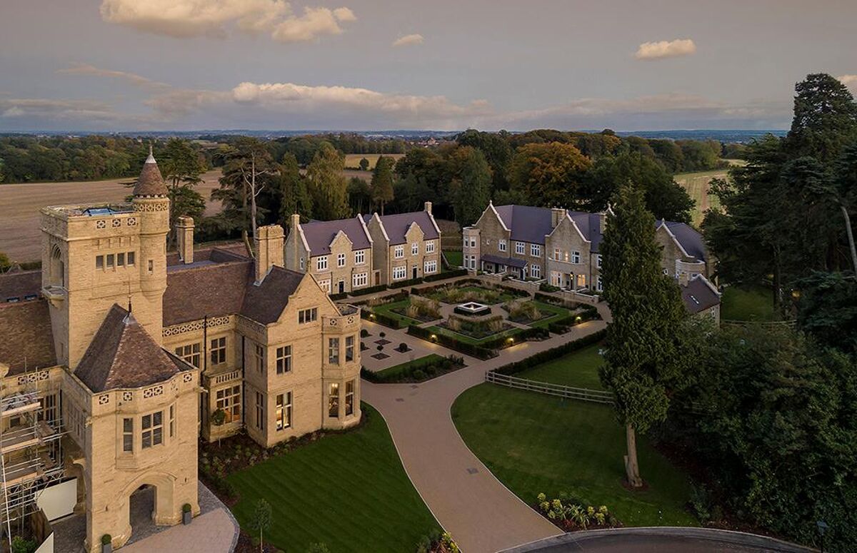 flat for sale in Haseley Manor, Hatton, Warwick, Warwickshire, CV34