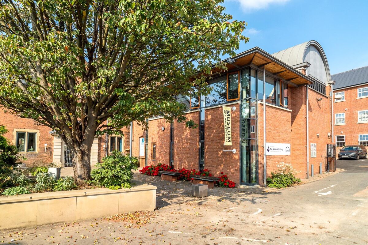 flat for sale in The Waterside at Royal Worcester, Worcester