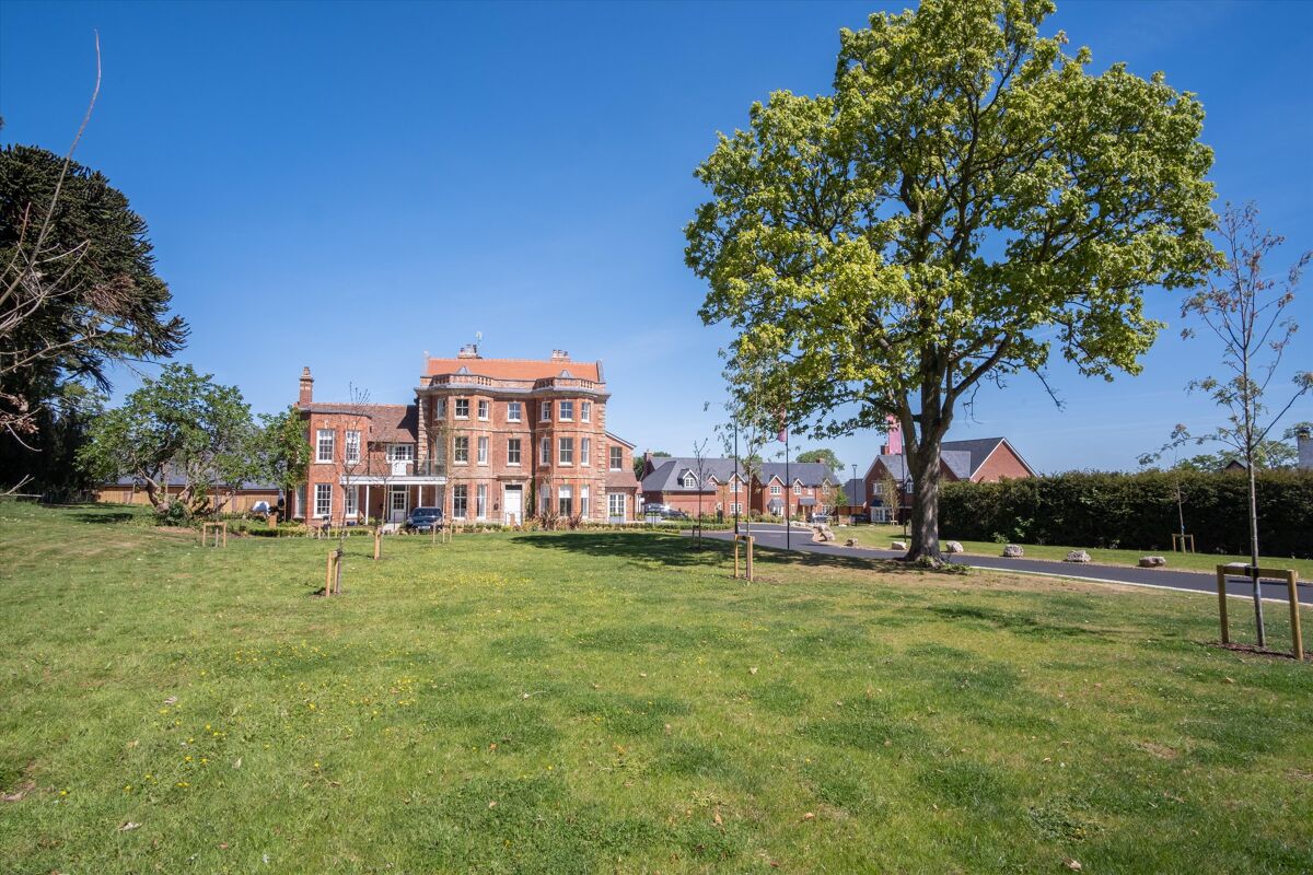 house for sale in Lapworth, West Midlands, B94 SNH012066097 Knight