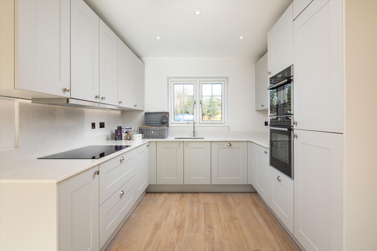 house for sale in Stoneleigh Road, Blackdown, Leamington Spa