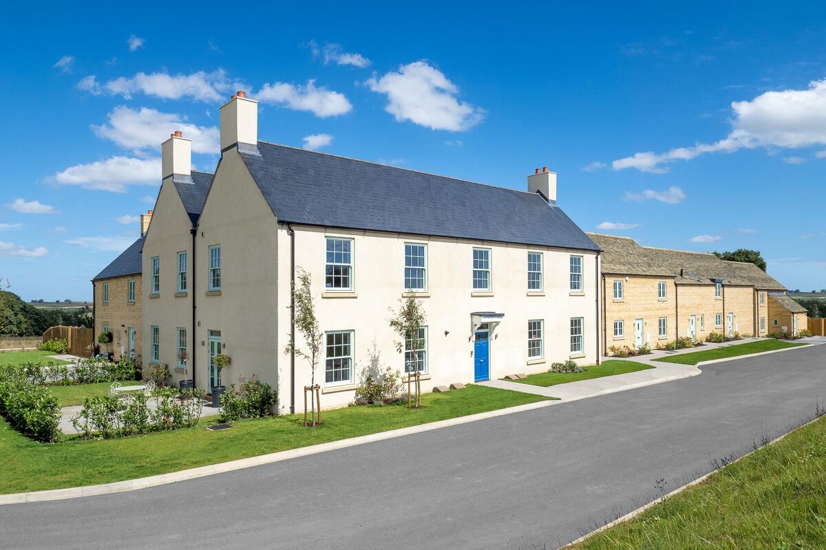 flat for sale in Little Windrush, Burford, Gloucestershire, OX18