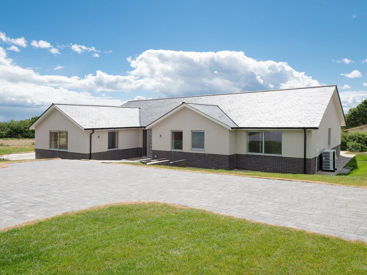 house for sale in Defford Rise, Harpley Road, Defford, Worcestershire