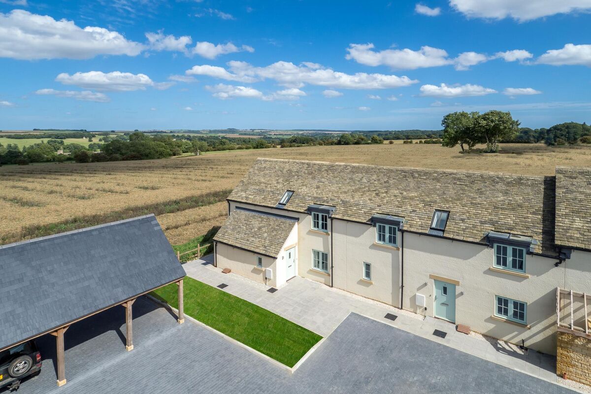 house for sale in 6 Windrush Heights, Little Windrush, Burford