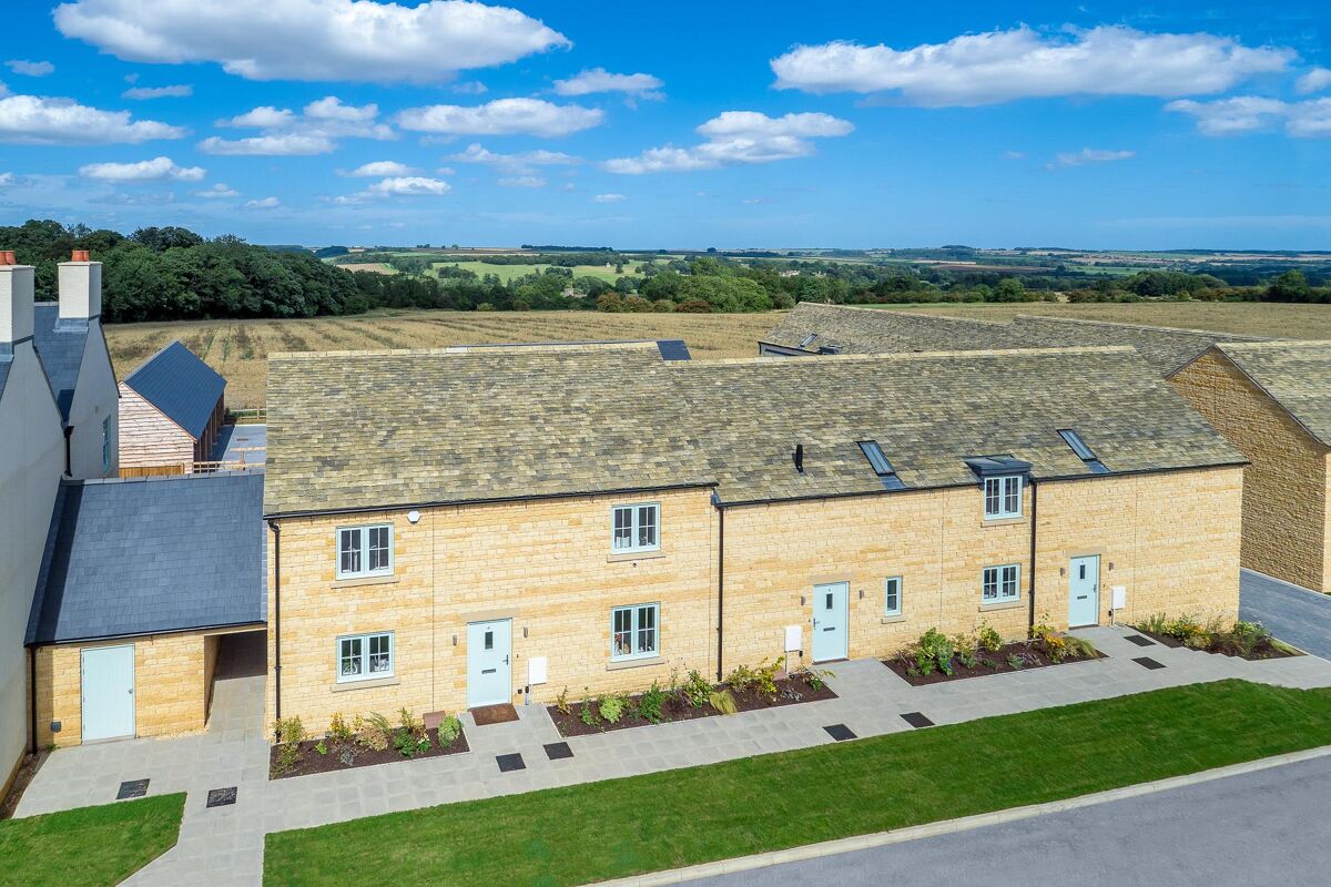 house for sale in 3 Windrush Heights, Little Windrush, Burford