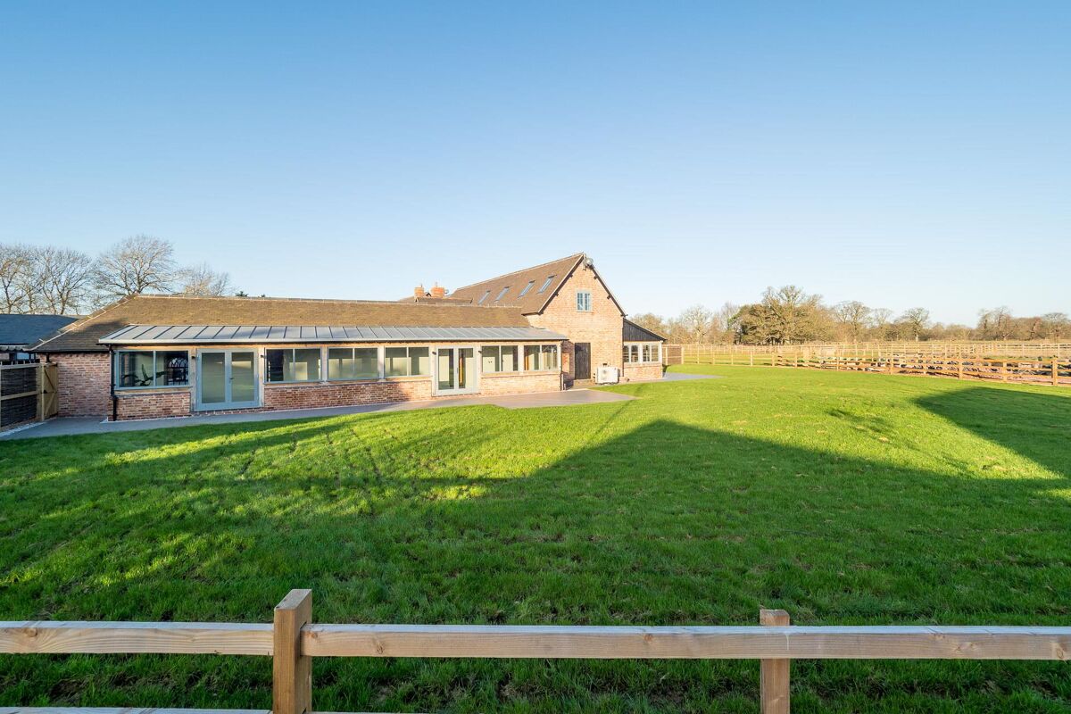 house for sale in Charlecote, Wellesbourne, Warwickshire, CV35