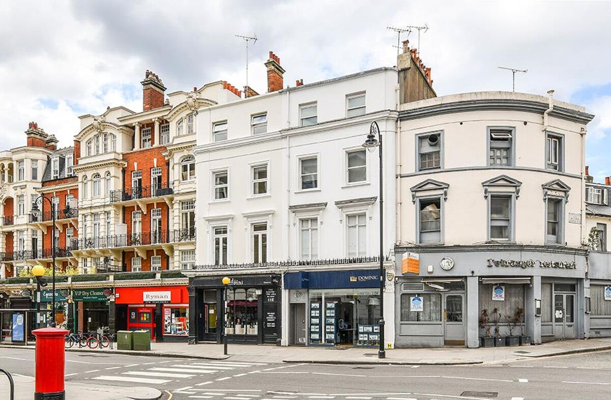 flat for sale in Gloucester Road, London, SW7 STK012031821 Knight Frank