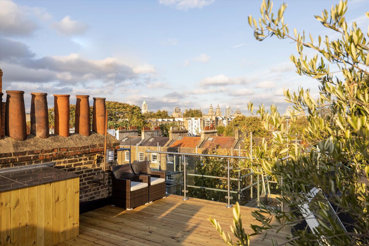 flat for sale in Rosary Gardens, South Kensington, London, SW7