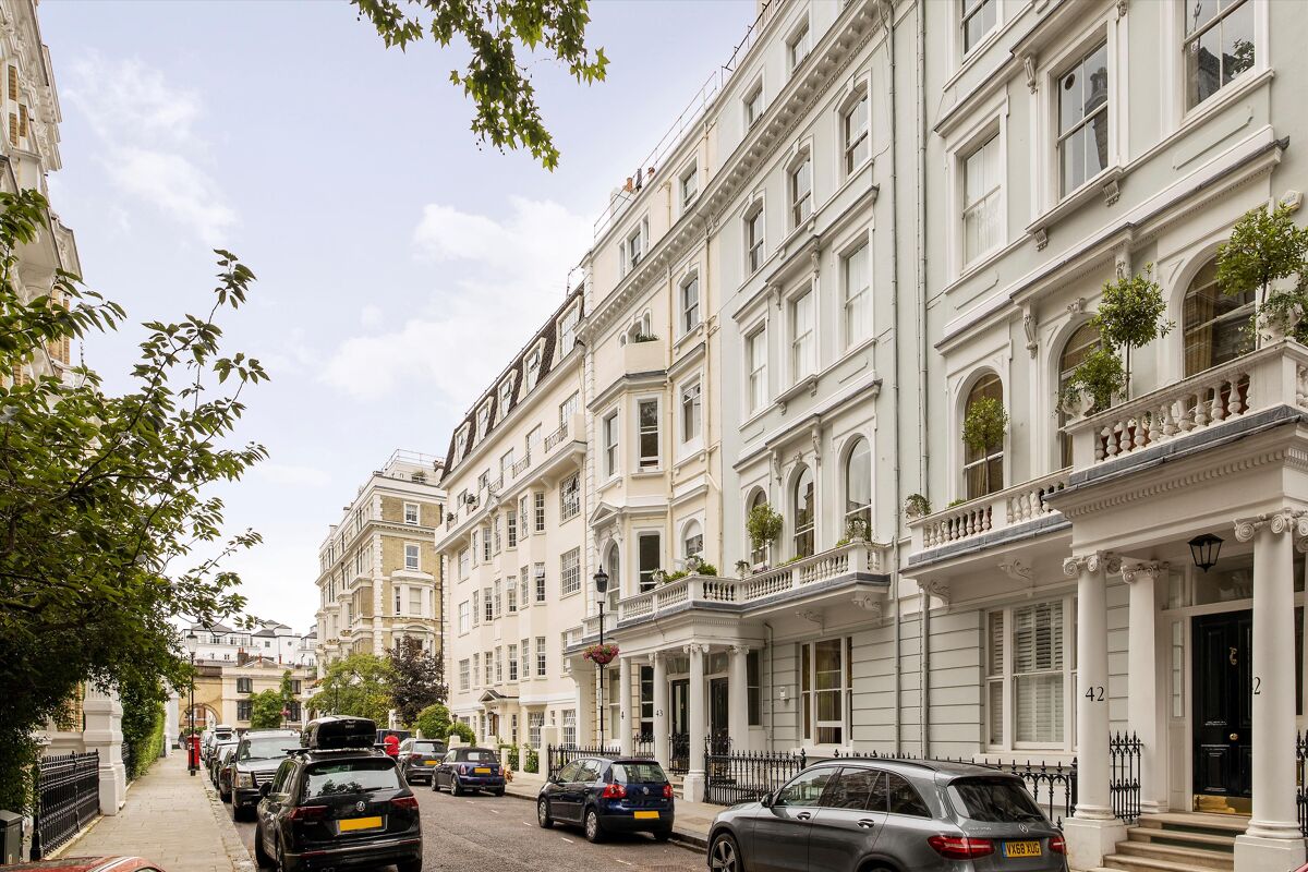 flat for sale in Cornwall Gardens, London, SW7 - STK012118543 | Knight ...