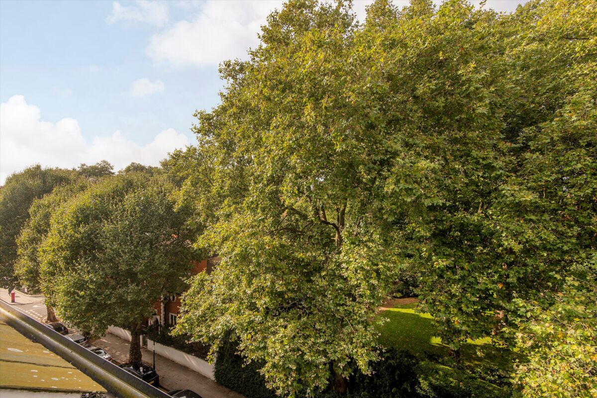 flat for sale in Bolton Gardens, Earls Court, London, SW5