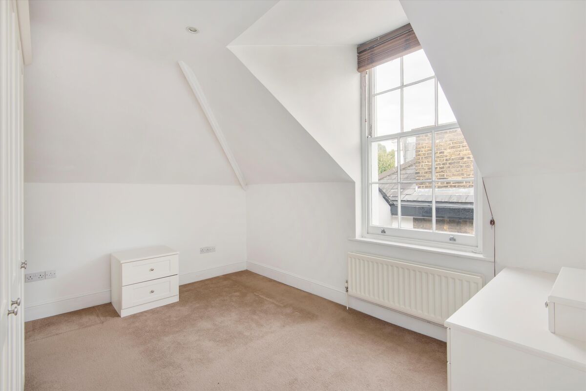 flat for sale in Bolton Gardens, Earls Court, London, SW5