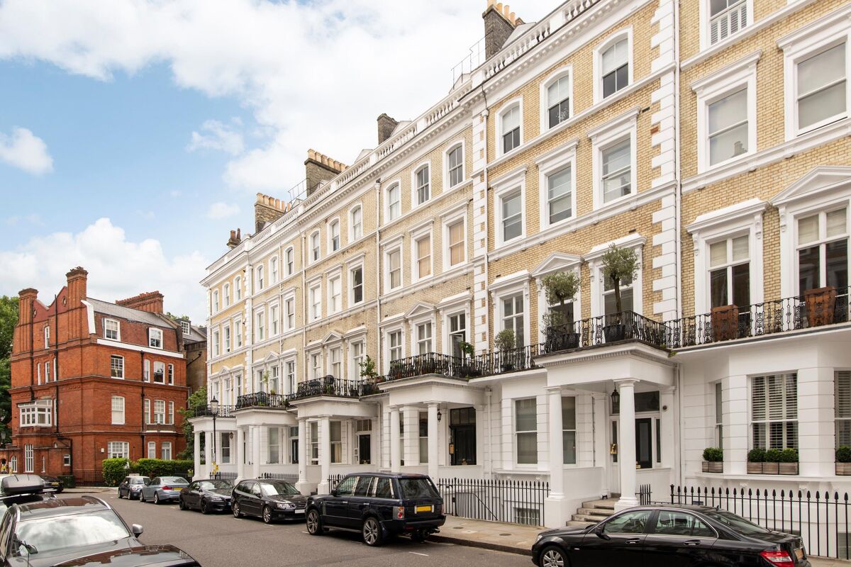 flat for sale in Cranley Gardens, London, SW7 - STK012159120 | Knight Frank