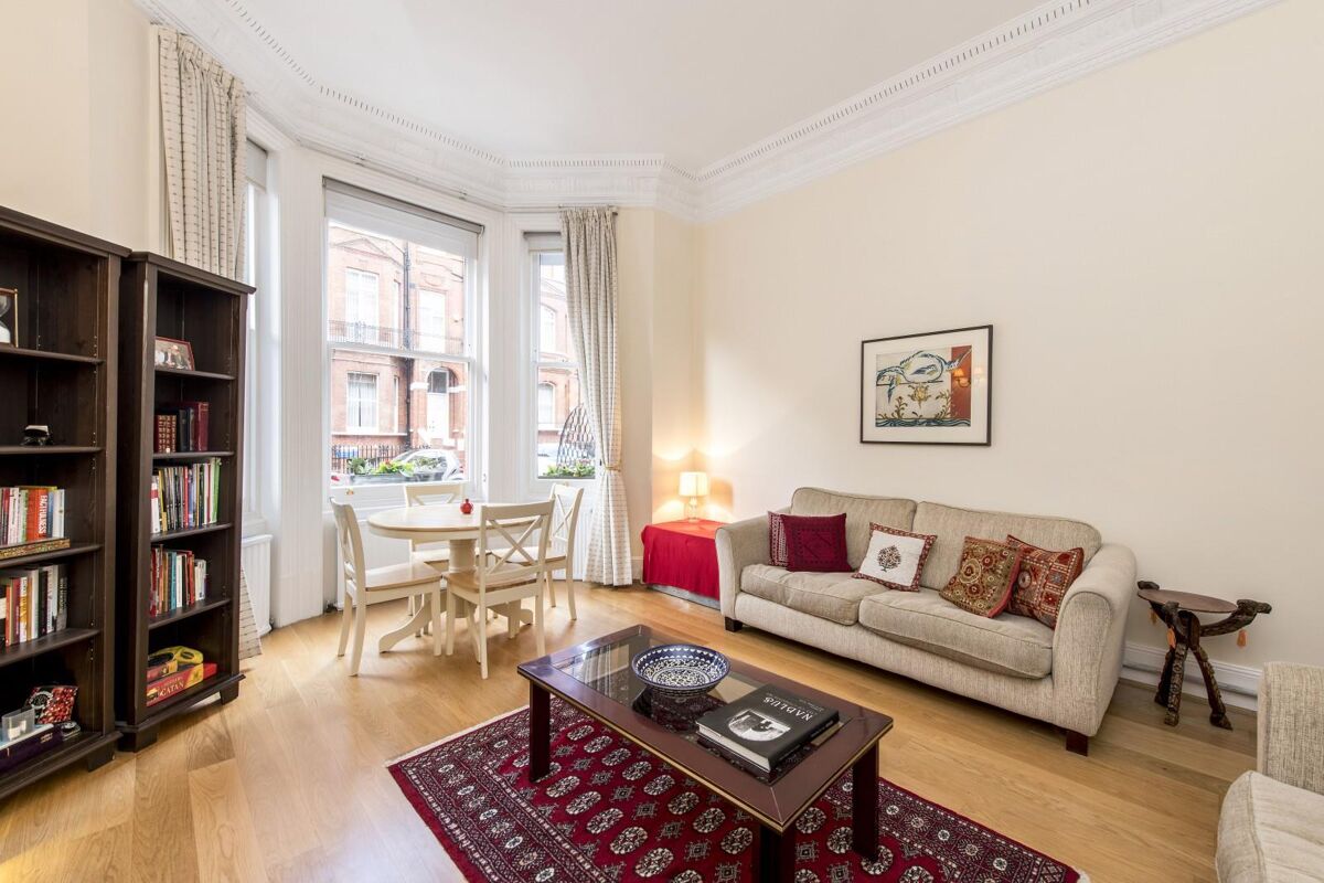 flat for sale in Rosary Gardens, South Kensington, London, SW7
