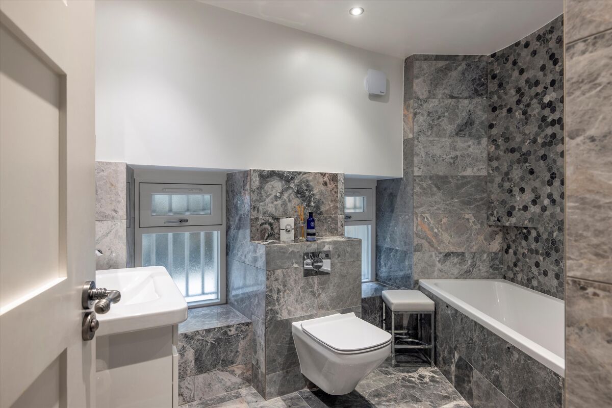 flat for sale in Cornwall Gardens, South Kensington SW7 STK012200229