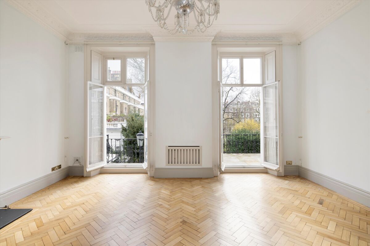 flat for sale in Onslow Gardens, London, SW7 STK012231437 Knight Frank