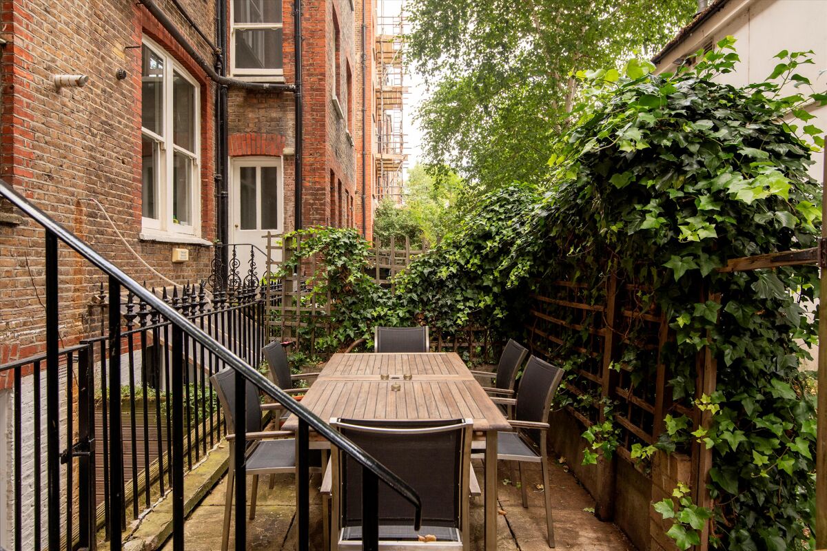 flat for sale in Rosary Gardens, London, SW7 STK012266003 Knight Frank