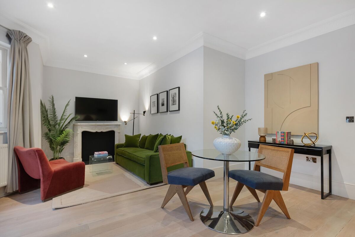 flat for sale in Onslow Gardens, London, SW7 STK012354601 Knight Frank