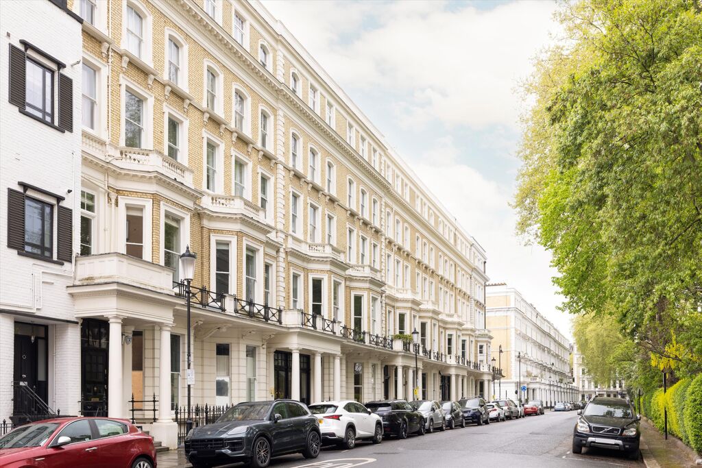 Image of Courtfield Gardens, London SW5