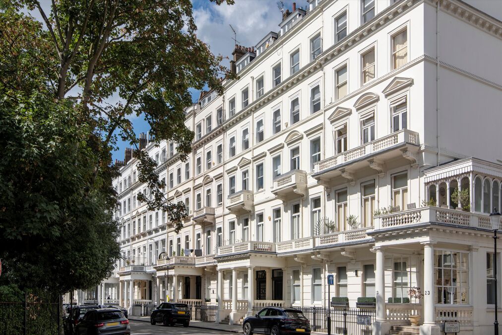 Image of Queen's Gate Gardens, South Kensington SW7