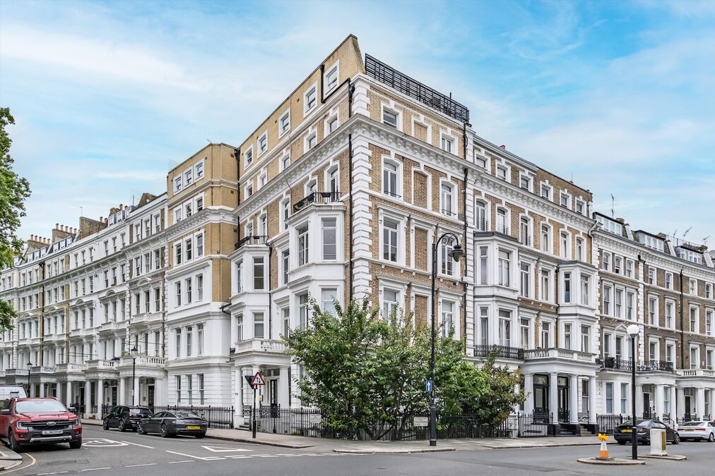 Image of Courtfield Gardens, London, SW5