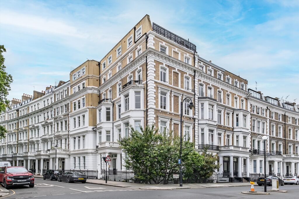 Image of Courtfield Gardens, London, SW5