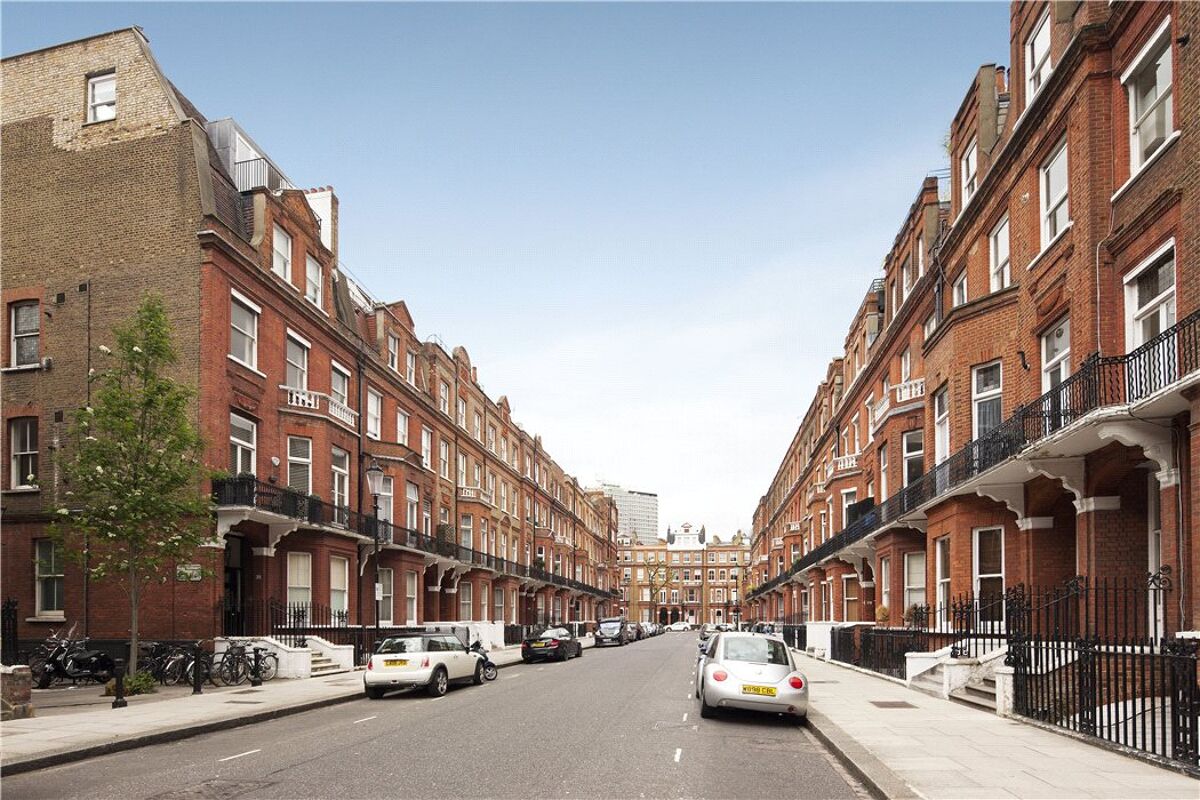 flat for sale in Rosary Gardens, South Kensington, London, SW7