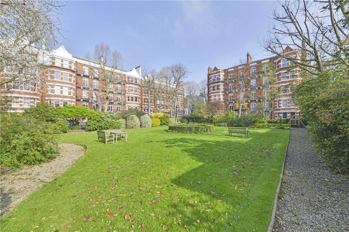 flat for sale in Kensington Mansions, Trebovir Road, Earl's Court