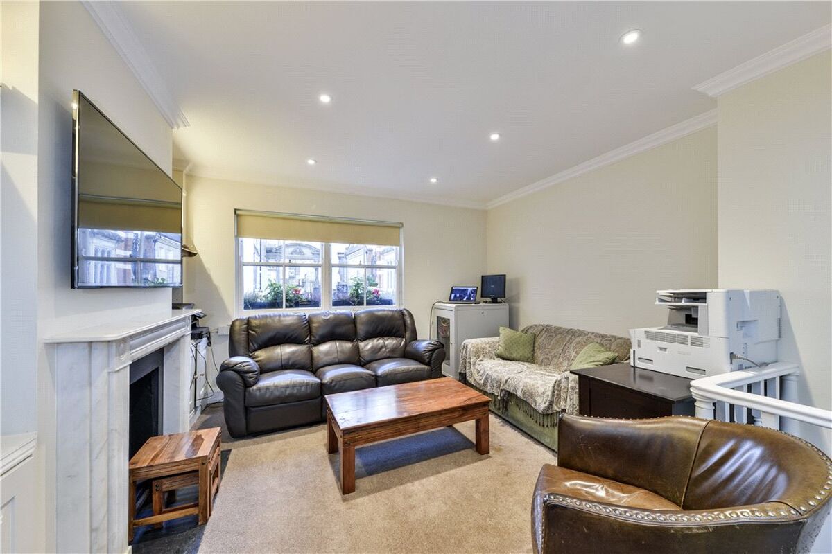 house for sale in Elvaston Mews, South Kensington, London, SW7