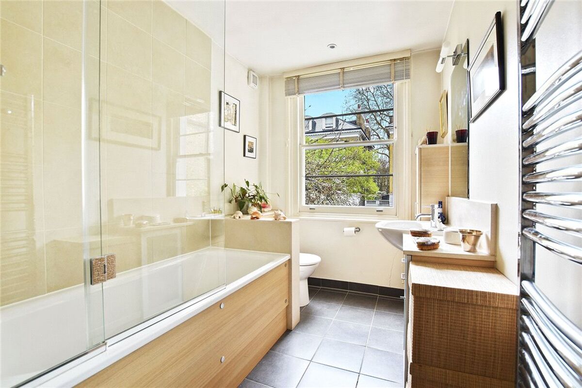 flat for sale in Wetherby Gardens, South Kensington, London, SW5
