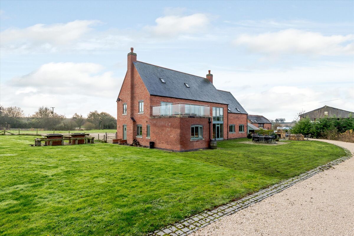 house for sale in Broadwell, Rugby, Warwickshire, CV23 STR012003835