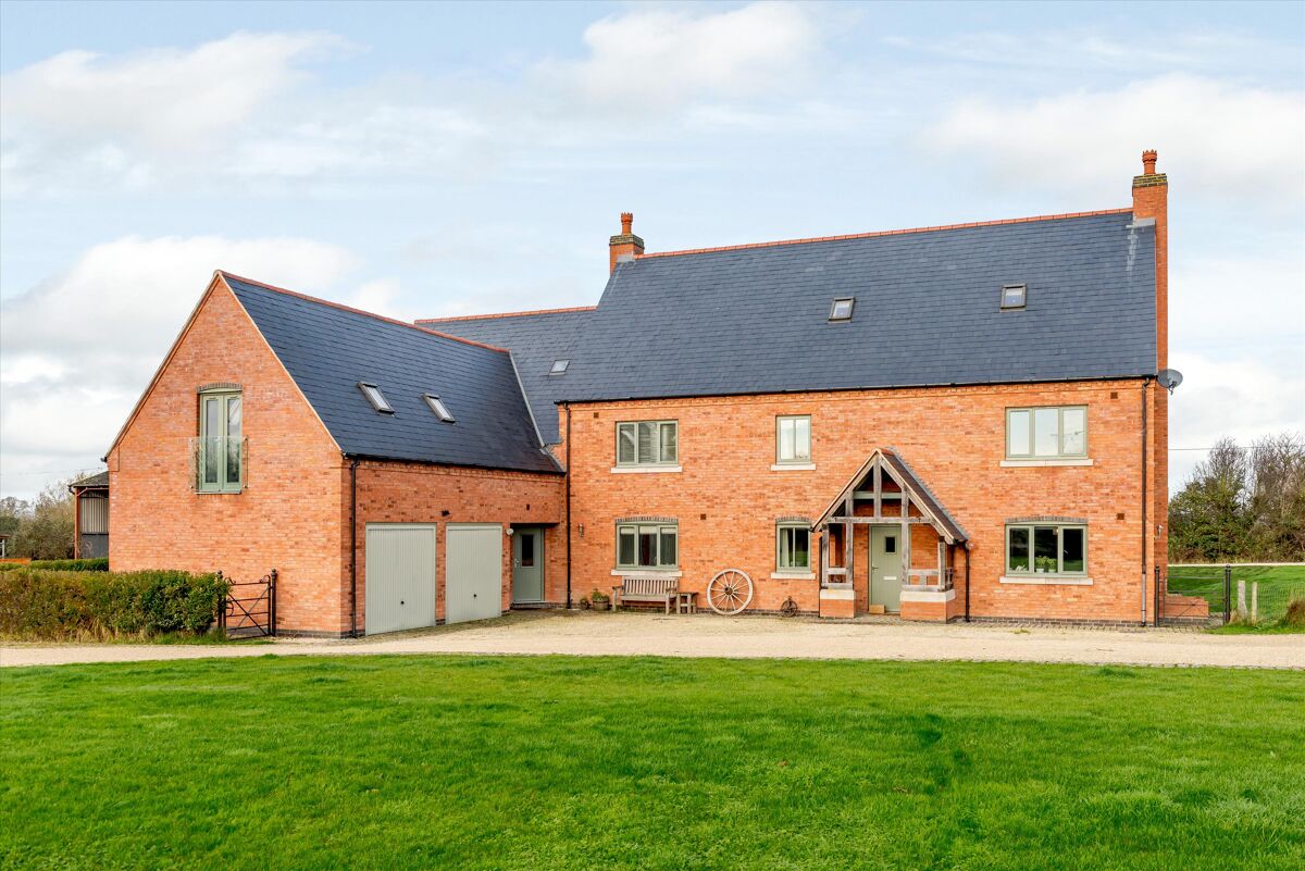 house for sale in Broadwell, Rugby, Warwickshire, CV23 STR012003835