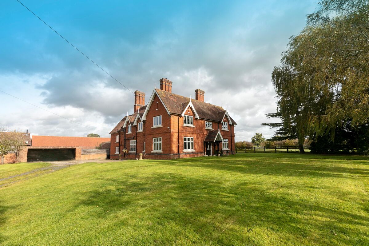 house for sale in Spernal Lane, Spernal, Studley, Warwickshire, B80