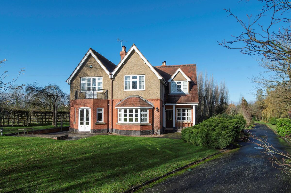 house for sale in Station Road, Wilmcote, StratforduponAvon