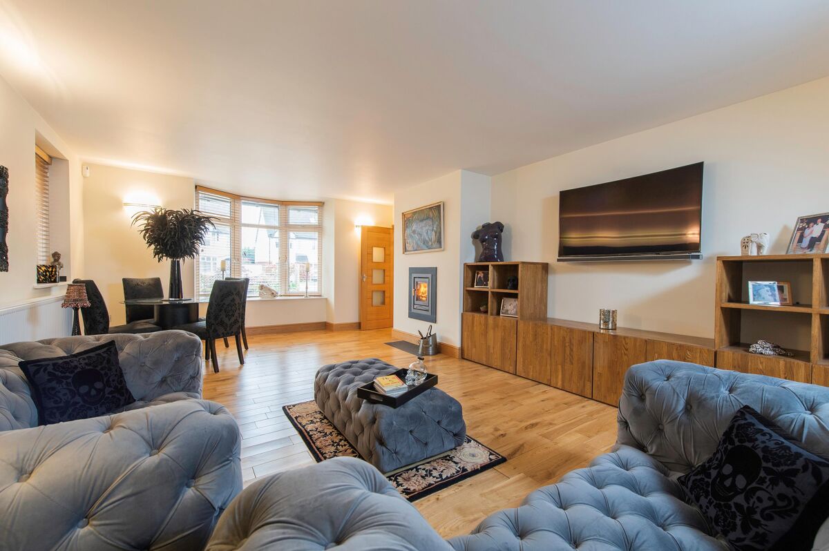 house for sale in Loxley Road, StratforduponAvon, Warwickshire, CV37