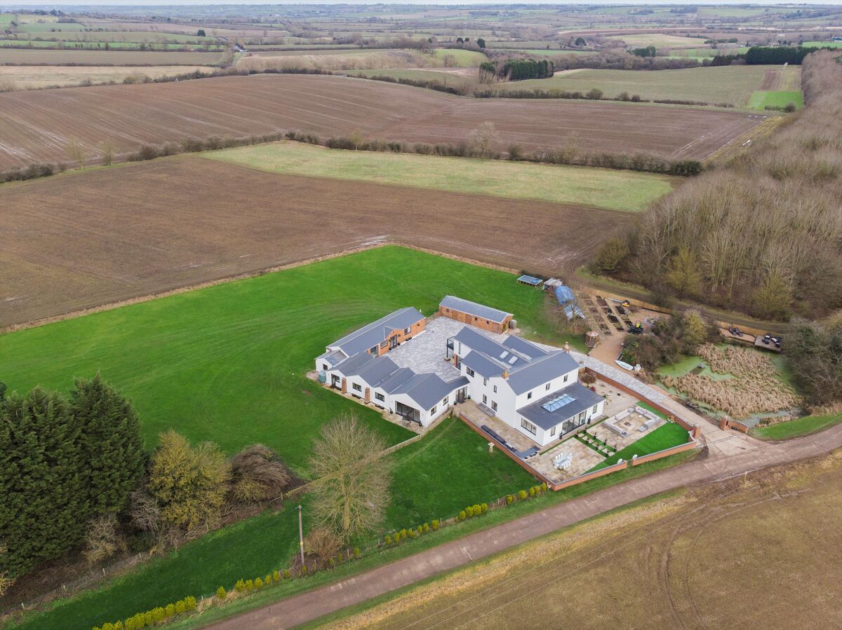 house for sale in Staverton, Northamptonshire, NN11 STR012027055