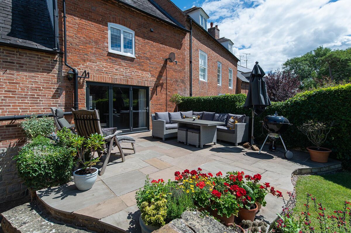 house for sale in Tredington, Shipstononstour, Warwickshire, CV36 STR012031792 Knight Frank