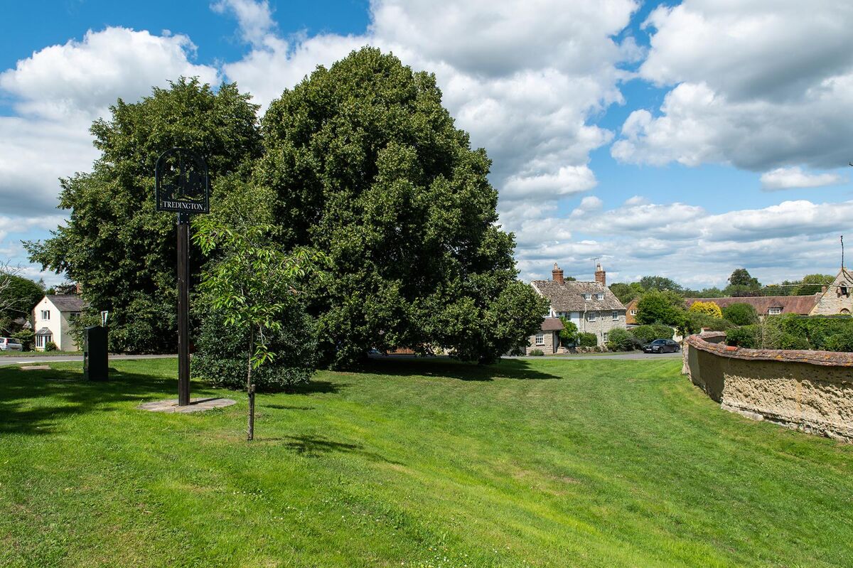 house for sale in Tredington, Shipstononstour, Warwickshire, CV36 STR012031792 Knight Frank