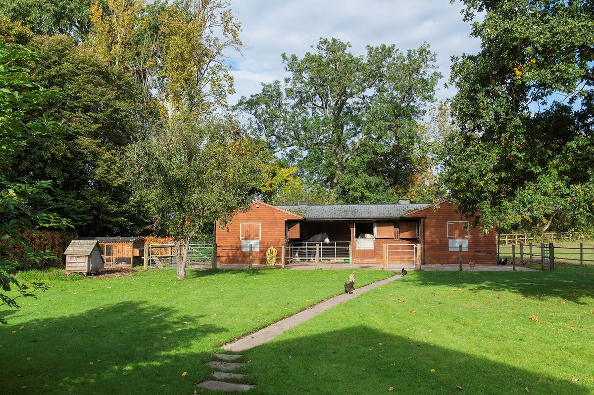 house for sale in Beausale Lane, Beausale, Warwick, Warwickshire, CV35