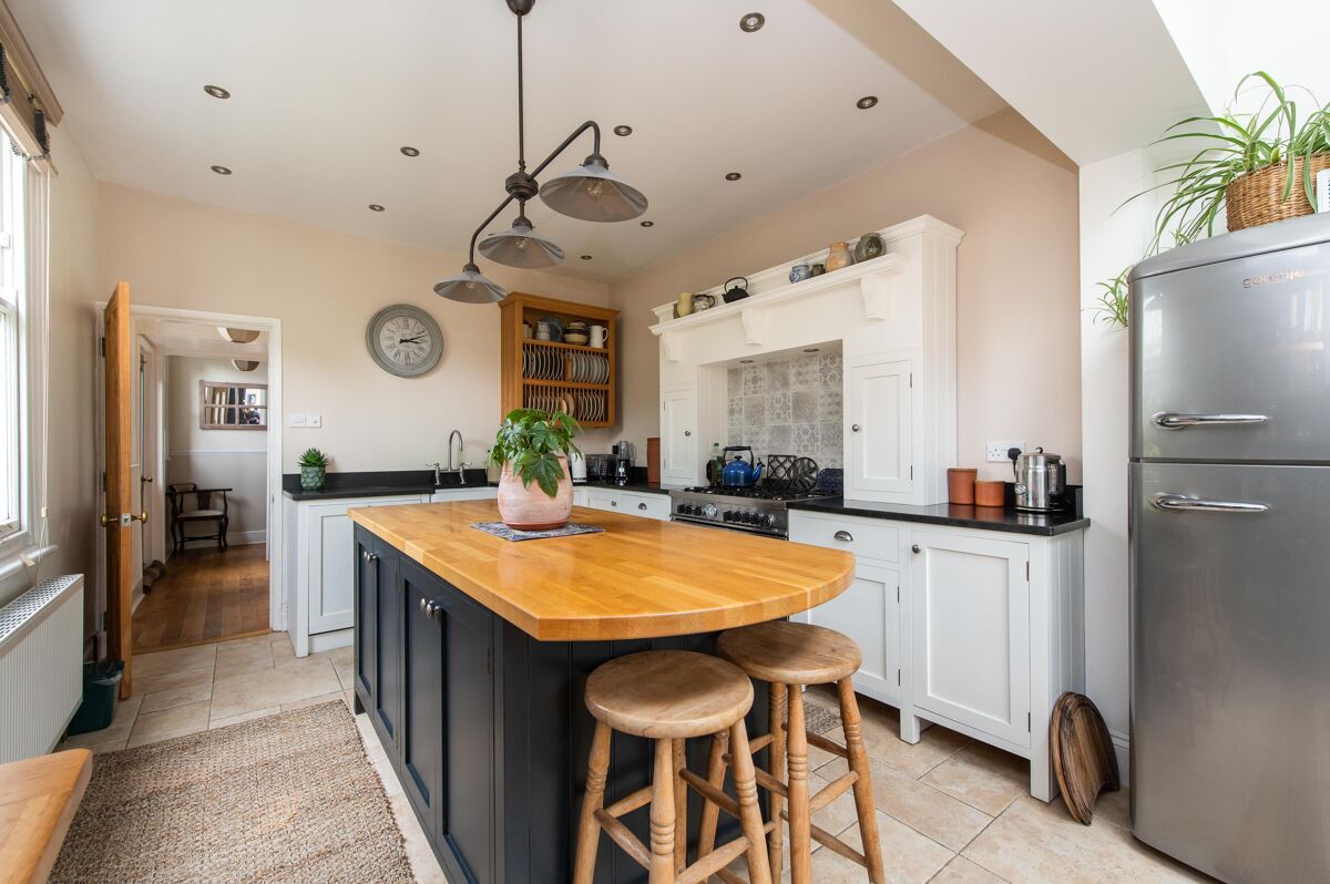 house for sale in Broad Walk, StratforduponAvon, Warwickshire, CV37