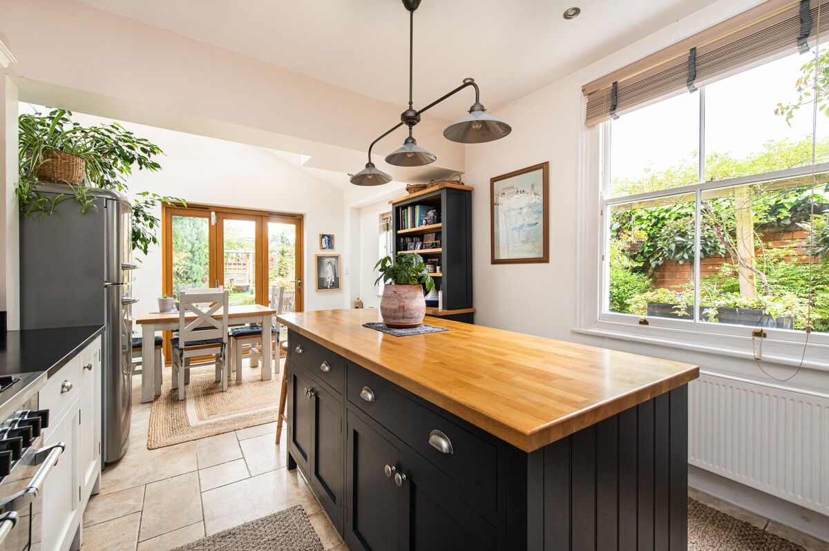 house for sale in Broad Walk, StratforduponAvon, Warwickshire, CV37