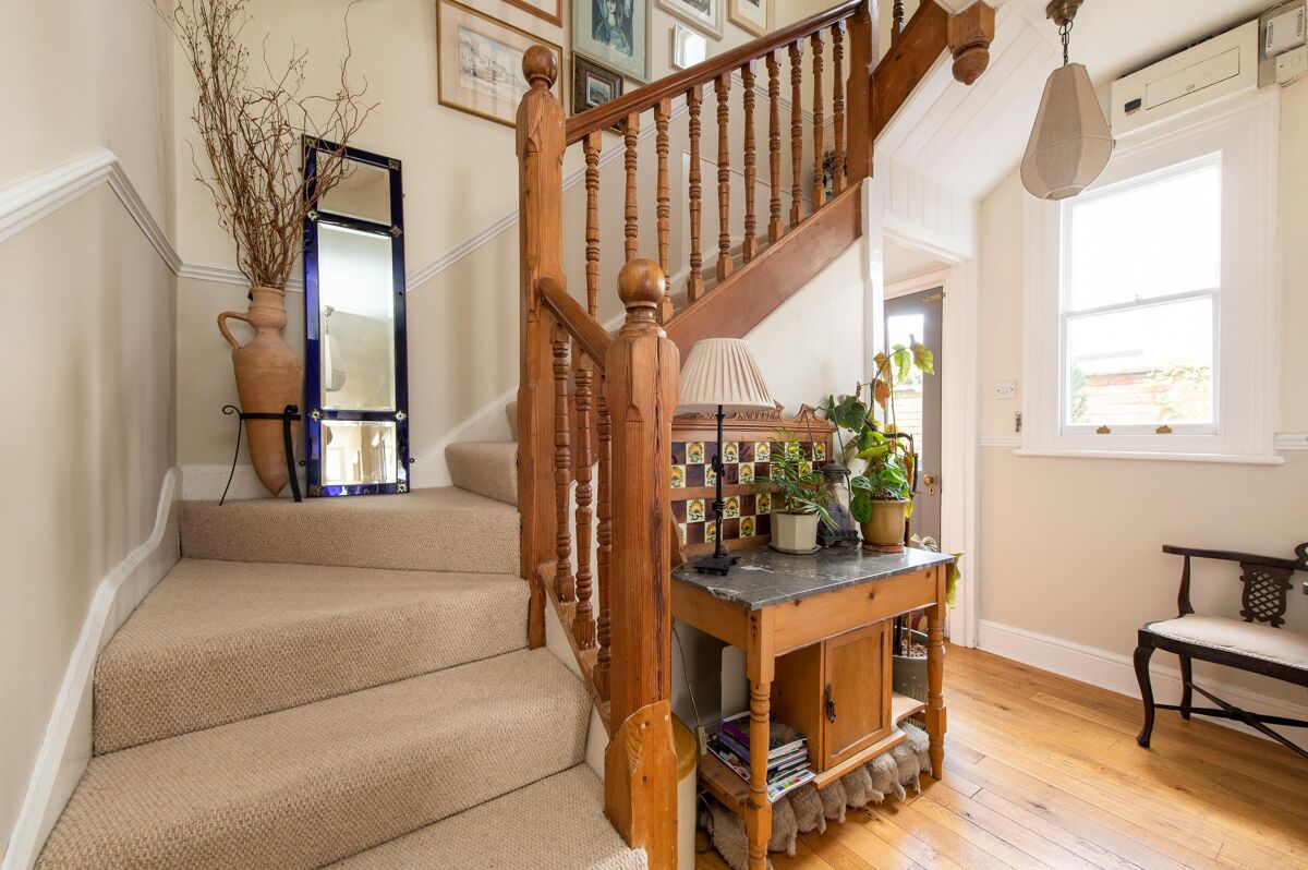 house for sale in Broad Walk, StratforduponAvon, Warwickshire, CV37