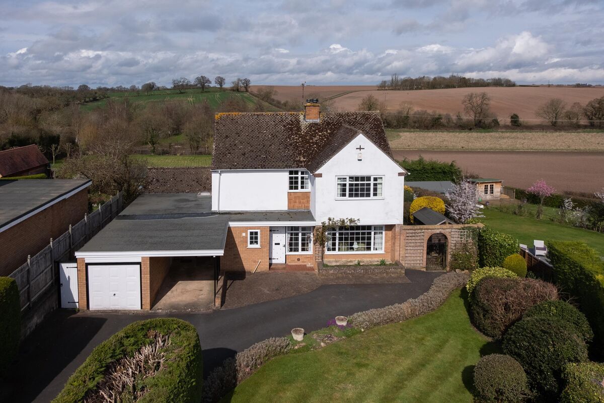 house for sale in Church Road, Snitterfield, StratforduponAvon