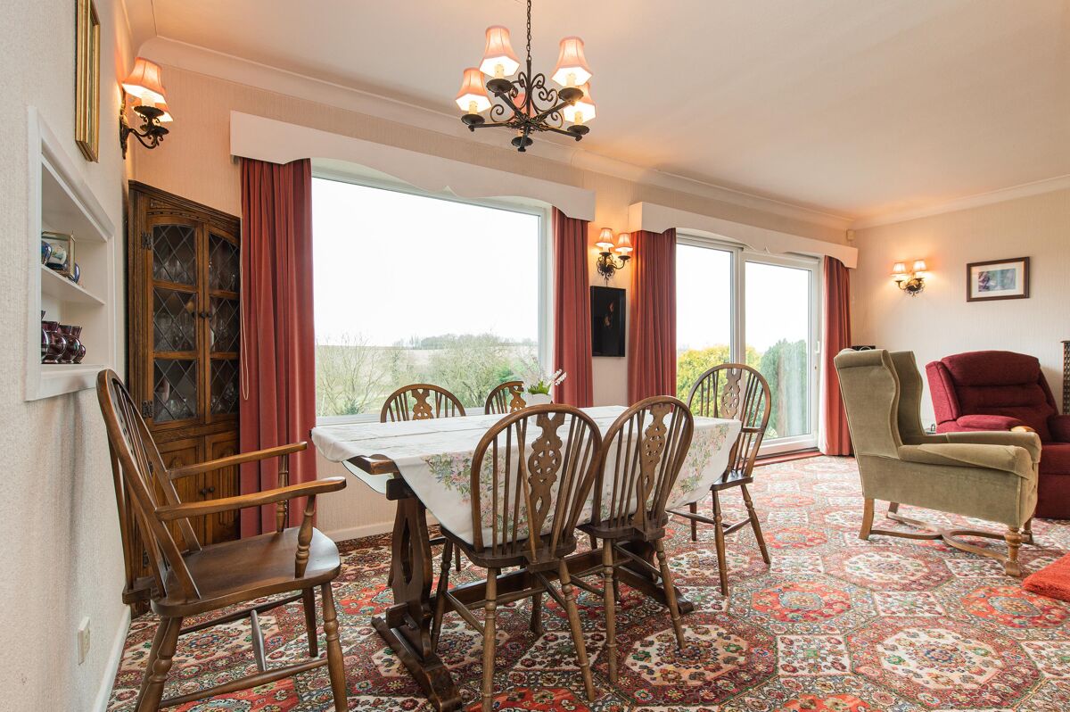 house for sale in Church Road, Snitterfield, StratforduponAvon