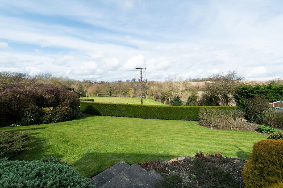 house for sale in Church Road, Snitterfield, StratforduponAvon