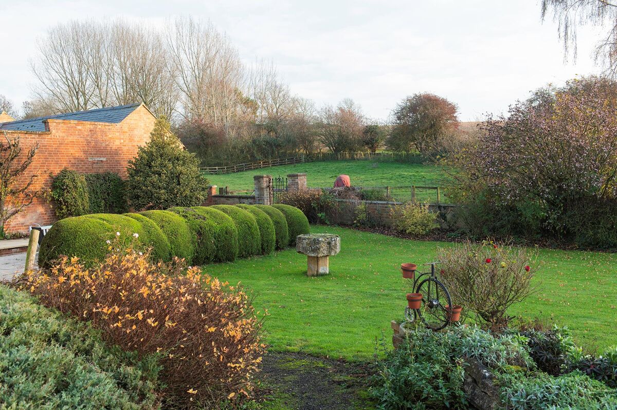 farmhouse for sale in New Road, Alderminster, StratforduponAvon