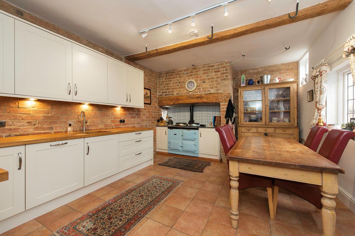 farmhouse for sale in New Road, Alderminster, StratforduponAvon