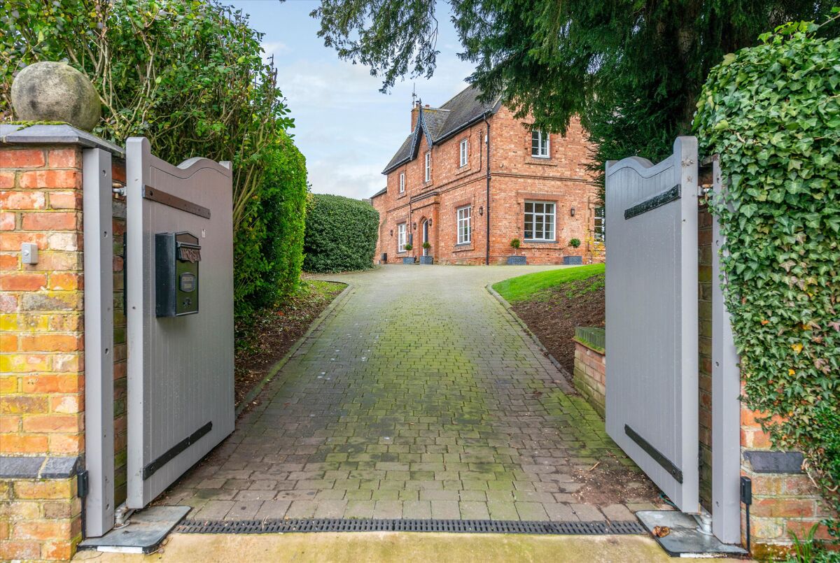 house for sale in Main Street, Harborough Magna, Rugby, Warwickshire