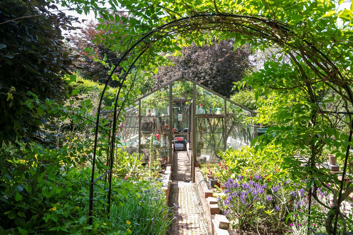 house for sale in Gibbet Hill Road, Coventry, West Midlands, CV4 STR012086298 Knight Frank