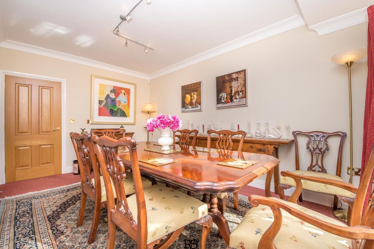 house for sale in The Avenue, StratforduponAvon