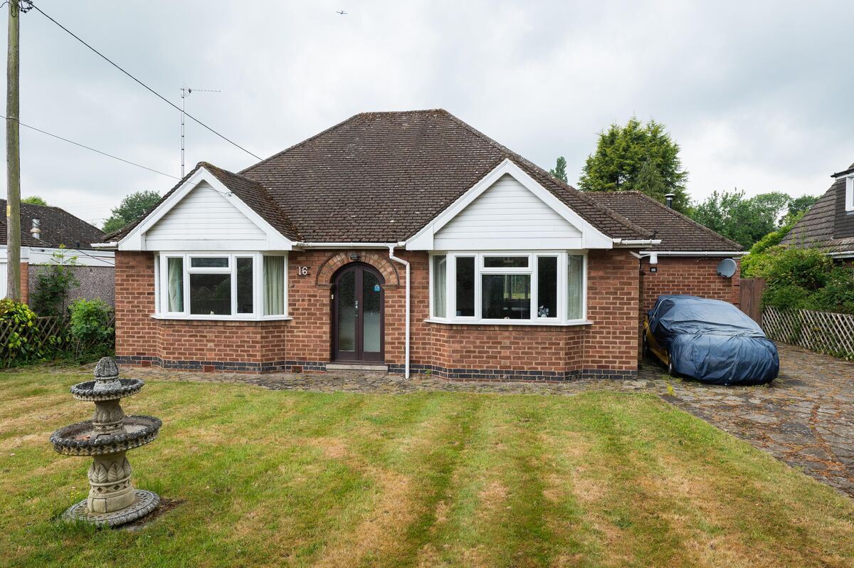 bungalow for sale in Station Road, Hatton, Warwick, Warwickshire, CV35